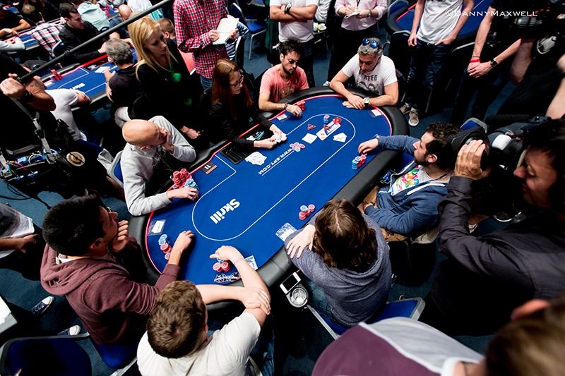 Texas Hold ’em Poker – Biến Thể Poker Vạn Người Mê Những giải đấu Texas hold 'em Poker đã được tổ chức