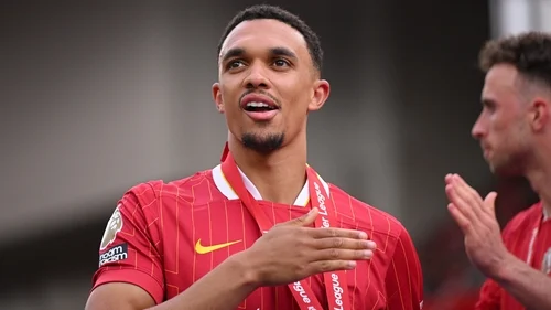Top 10 Hậu Vệ Cánh Phải Hay Nhất Thế Giới (Cập Nhật 2023) Top 6: Trent Alexander, Arnold