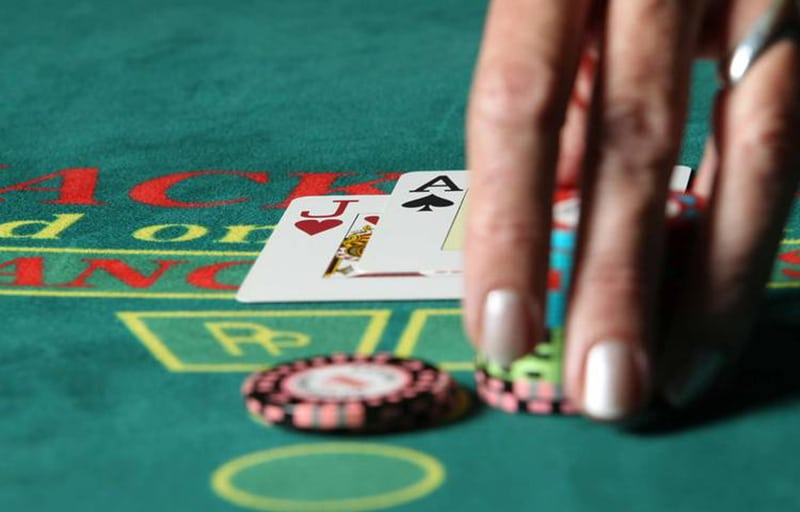 Blackjack Là Gì ? Cách Chơi Blackjack Kiếm Tiền Tỷ Dễ Dàng Lưu ý cần nắm để tránh rủi ro trong Blackjack