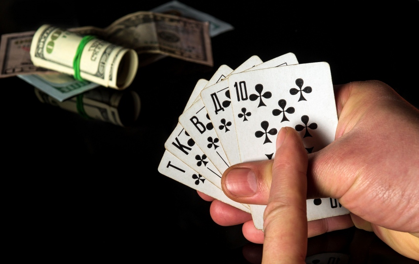 Bluff Là Gì? Những Điều Mà Cược Thủ Cần Biết Về Bluff Poker Lợi ích không ngờ mà Bluff mang đến cho người chơi